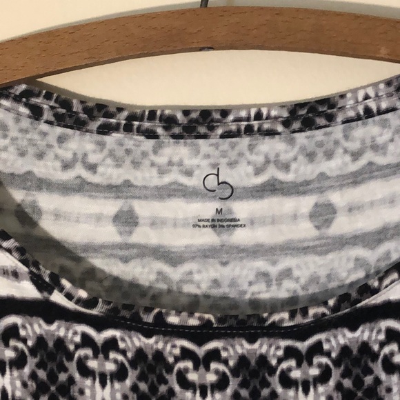 Tshirt - Picture 3 of 3